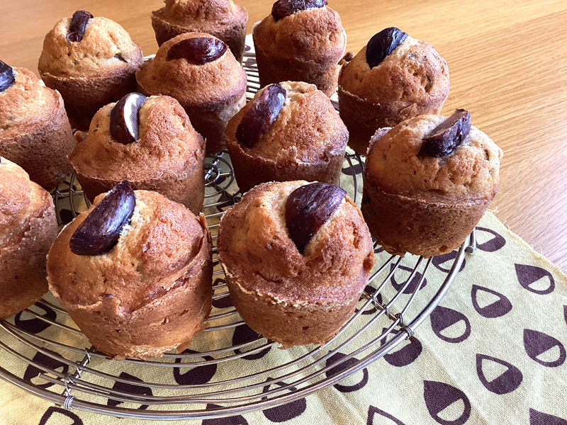 2種のブドウのタルト、栗のケーキ